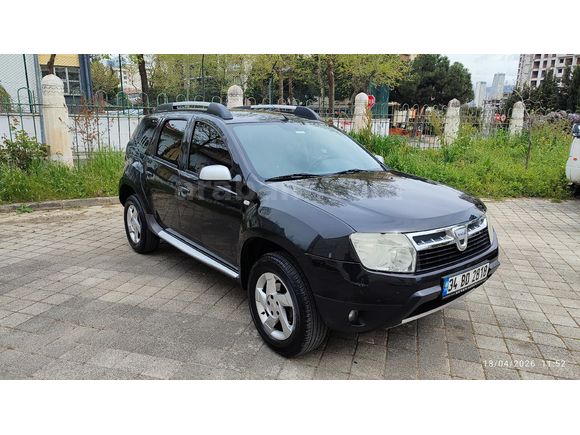 Sahibinden Dacia Duster 1.5 dCi Laureate 2011 Model  225.000 km Siyah