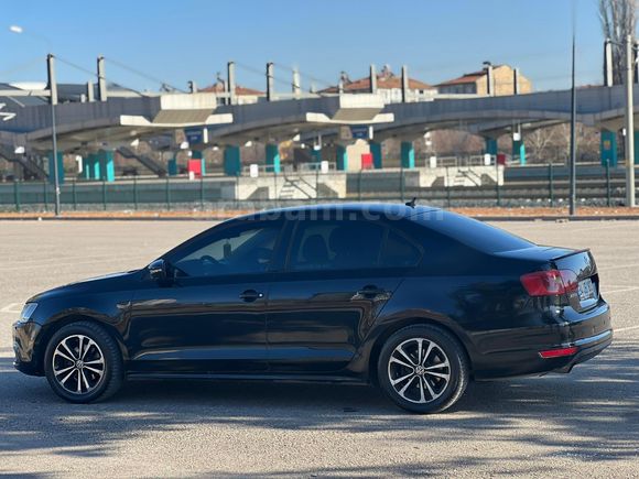 Sahibinden Volkswagen Jetta 1.6 TDi Trendline 2012 Model