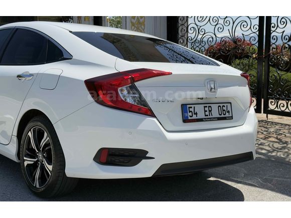 İLK SAHİBİNDEN DÜŞÜK KM SERVİS BAKIMLI