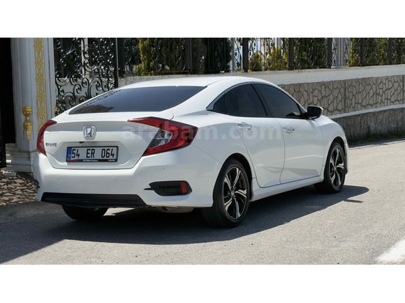 İLK SAHİBİNDEN DÜŞÜK KM SERVİS BAKIMLI