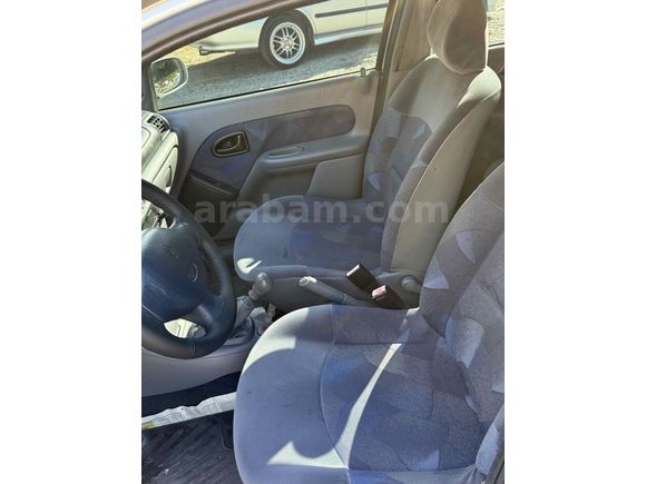 Sahibinden Renault Clio 1.4 RTA 2000 Model 
