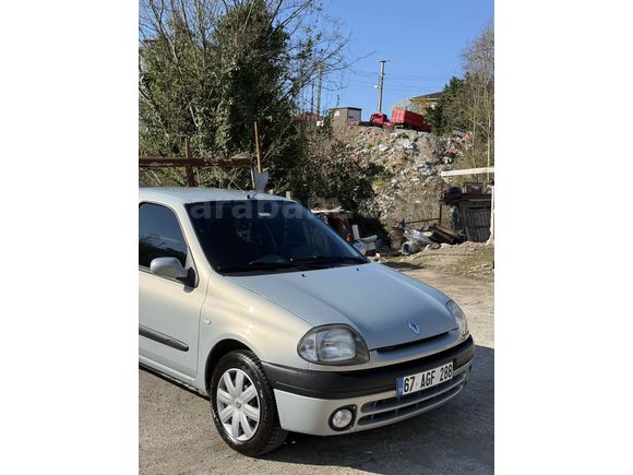 Sahibinden Renault Clio 1.4 RTA 2000 Model 