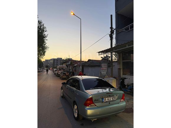 Sahibinden Ford Focus 1.6 Ghia 2001 Model 