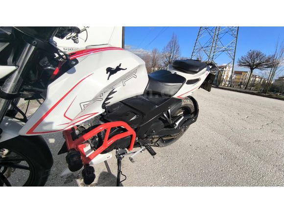 TVS Apache RTR 200