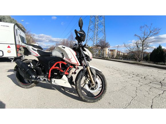 TVS Apache RTR 200