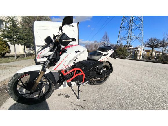 TVS Apache RTR 200