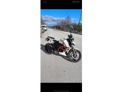 TVS Apache RTR 200