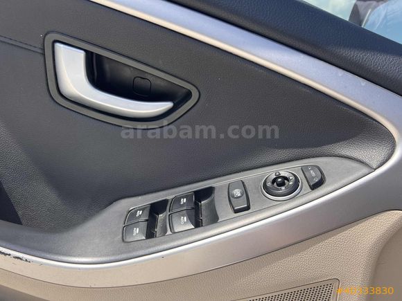 2012 Hyundai i30 Elite Cam Tavan / Dip Fiyat