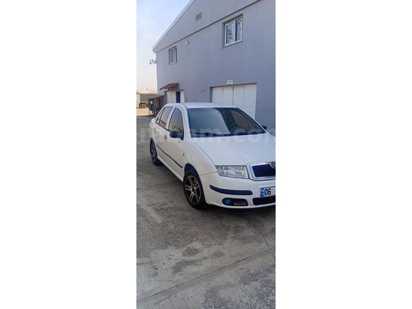 Sahibinden sıfır motor Skoda Fabia 1.2 Classic 2008 Model