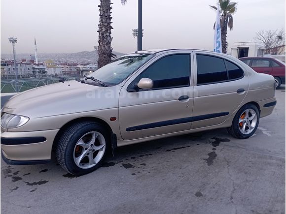 Sahibinden Renault Megane 2.0 RXE 1998 Model