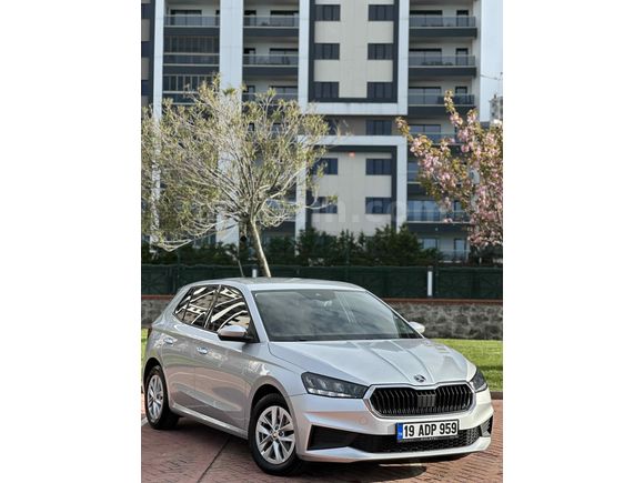 Sahibinden Skoda Fabia 1.0 TSI Elite 2023 Model 