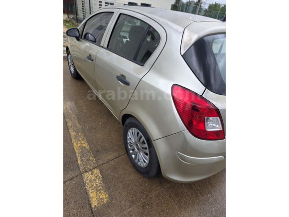 Sahibinden Düşük KM - Bakımlı Opel Corsa 1.2 Essentia - 72.000 KM
