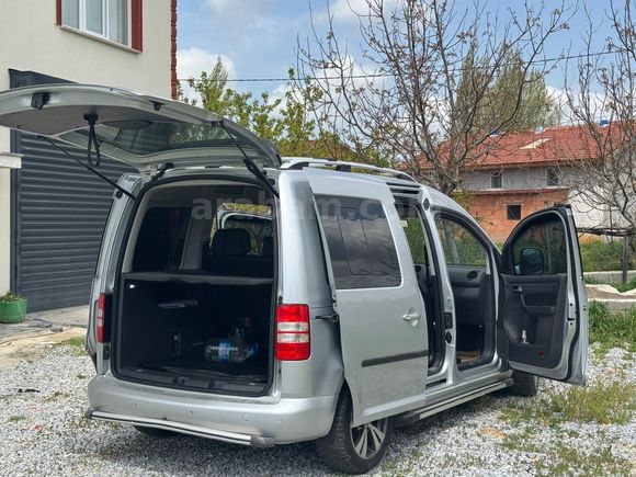 Sahibinden Volkswagen Caddy 1.6 TDI Trendline 2011 Model Afyonkarahisar 132.000 km Gri (Gümüş)