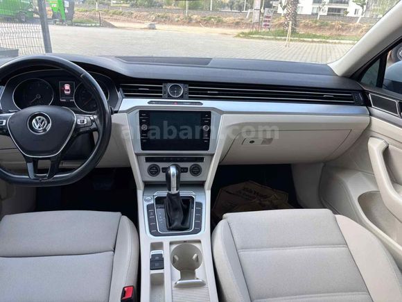 GEZER’den Cam tavanlı Passat 