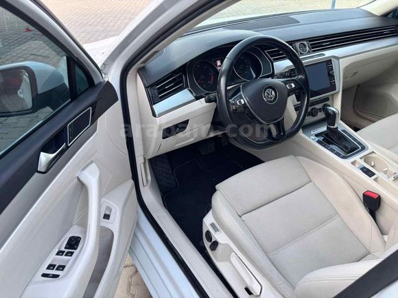 GEZER’den Cam tavanlı Passat 