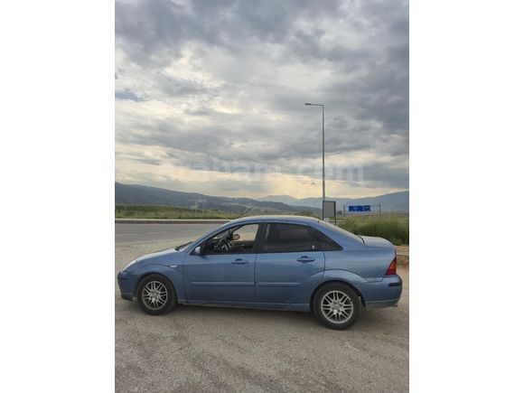 Sahibinden Ford Focus 1.6 Ghia 2002 Model
