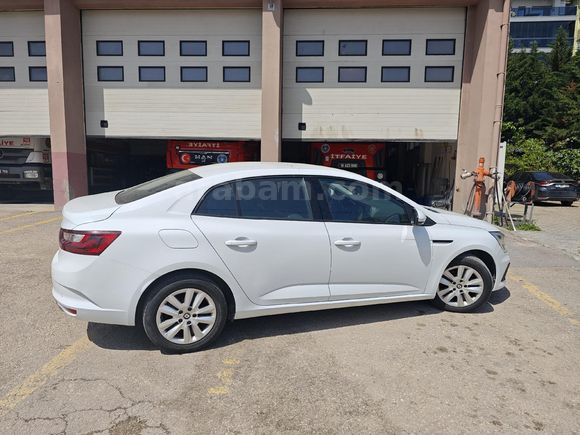Sahibinden Renault Megane 1.5 Blue DCI Joy 2022 Model