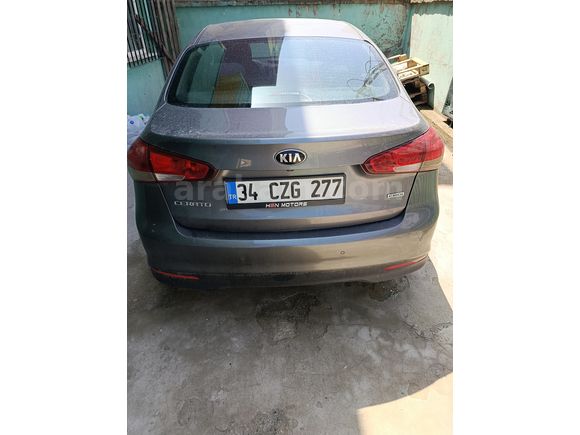 Sahibinden Kia Cerato Concept 2017 Model 1.6 Diesel..