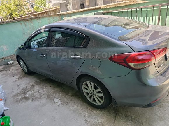 Sahibinden Kia Cerato Concept 2017 Model 1.6 Diesel..