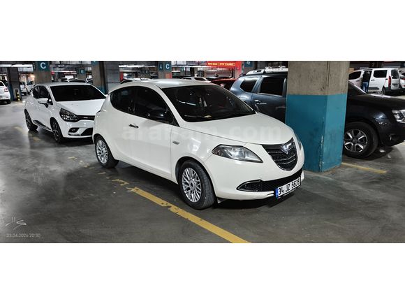Sahibinden Lancia Ypsilon 0.9 2013 Model Otomatik Orjinal
