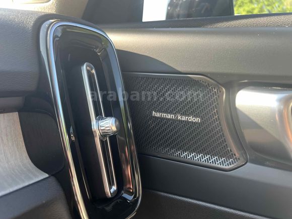 Sahibinden Volvo XC40 1.5 T2 Plus Dark 2024 Model 