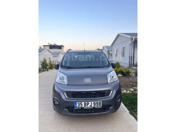 Sahibinden Fiat Fiorino Combi 1.4 Eko Premio 2023 Model Hatay 9.000 km Gri (titanyum)