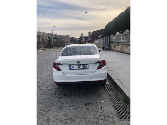 Sahibinden Fiat Egea 1.4 Fire Easy 2021 Model  60000 km Beyaz