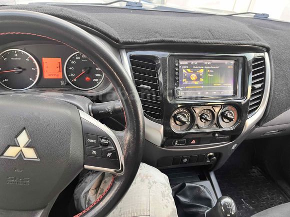 Sahibinden Mitsubishi L 200 4x2 Storm 2015 Model 