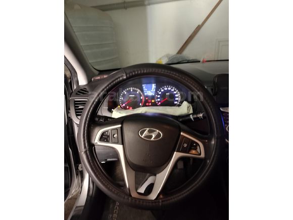 Sahibinden Hyundai Accent Blue 1.6 CRDI Mode 2011 Model
