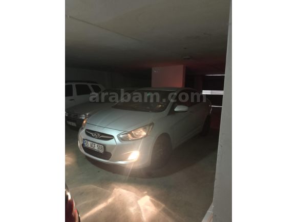 Sahibinden Hyundai Accent Blue 1.6 CRDI Mode 2011 Model