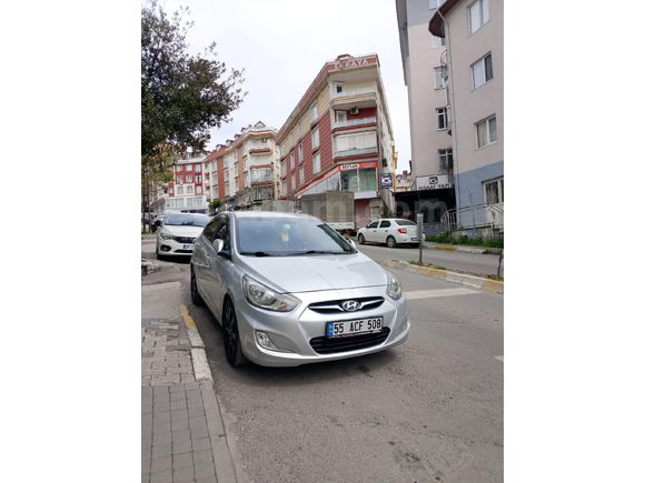 Sahibinden Hyundai Accent Blue 1.6 CRDI Mode 2011 Model