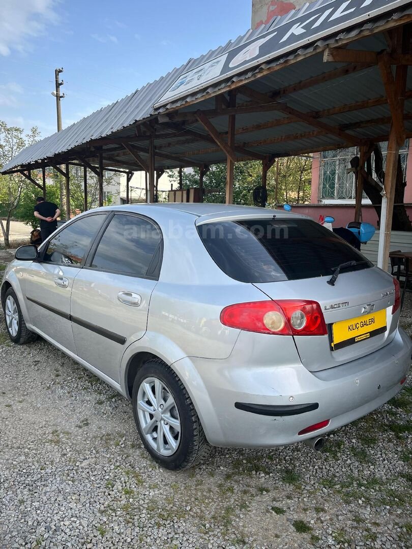 Galeriden Chevrolet Lacetti 1.4 CDX 2005 Model Çanakkale 269.500 km Gri (Gümüş) 3