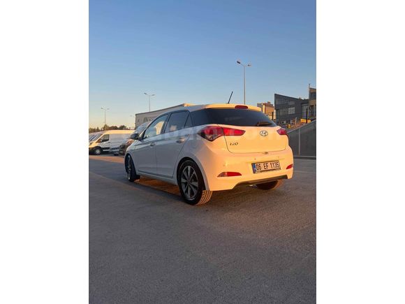 Sahibinden Hyundai i20 1.2 MPI Style 2017 Model 