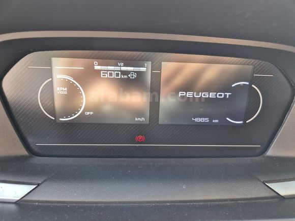 Sahibinden Peugeot Partner 1.5 BlueHDI Comfort 2025 Model (4900km)