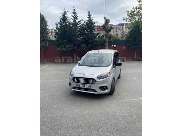 Sahibinden Ford Tourneo Courier 1.5 TDCi Delux 2022 Model 