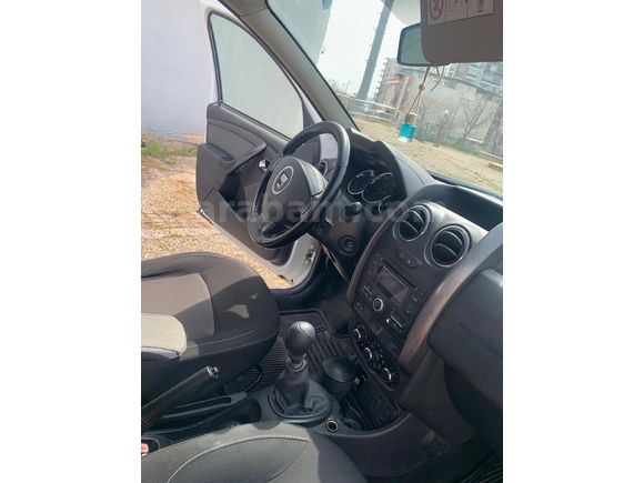 Sahibinden Dacia Duster 1.5 dCi Laureate 2017 Model İzmir