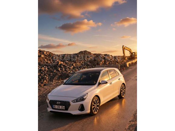 Sahibinden Hyundai i30 1.6 CRDi CW Elite 2017 Model 