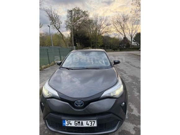 Sahibinden Toyota C-HR 1.8 Hybrid Flame 2023 Model İstanbul 85.000 km Füme