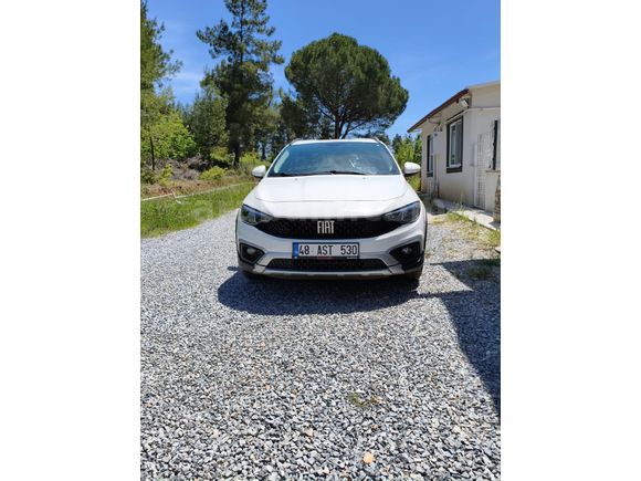 Sahibinden Fiat Egea Cross 1.4 Fire Urban 2024 Model  15.500 km Beyaz