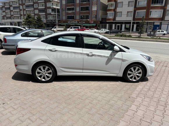 TANIK KARDEŞLERDEN DÜŞÜK KM ACCENT BLUE DİZEL