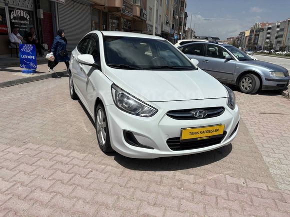 TANIK KARDEŞLERDEN DÜŞÜK KM ACCENT BLUE DİZEL