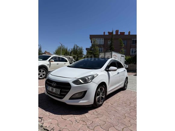 Sahibinden Hyundai i30 1.6 CRDi Style Design Pack 2015 Model 
