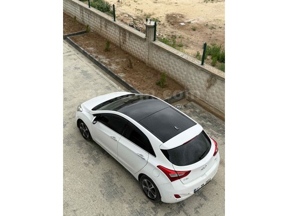 Sahibinden Hyundai i30 1.6 CRDi Style Design Pack 2015 Model 