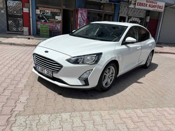 TANIK KARDEŞLERDEN DÜŞÜK KM  SINIF FOCUS