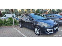 Sahibinden Renault Grand Scenic 1.5 dCi Privilege 2011 Model