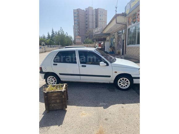 BAKIMLI VE MASRAFSIZ - 1997 CLİO 1.4 RT