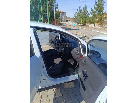 Sahibinden Opel Corsa 1.2 Twinport Essentia 2014 Model