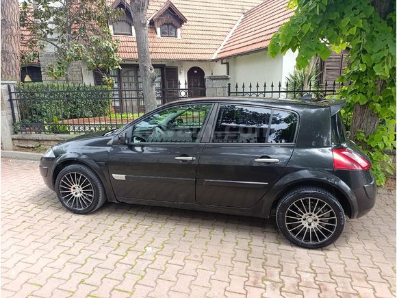 Sahibinden Renault Megane 1.6 Dynamique 2004 Model