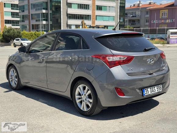 EGE AUTO// HYUNDAİ İ30 CRDI STYLE OTM