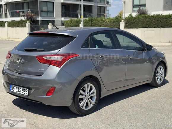 EGE AUTO// HYUNDAİ İ30 CRDI STYLE OTM